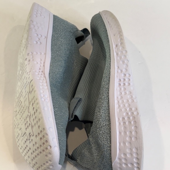 Avia Gray Athletic Shoes - Picture 9 of 16